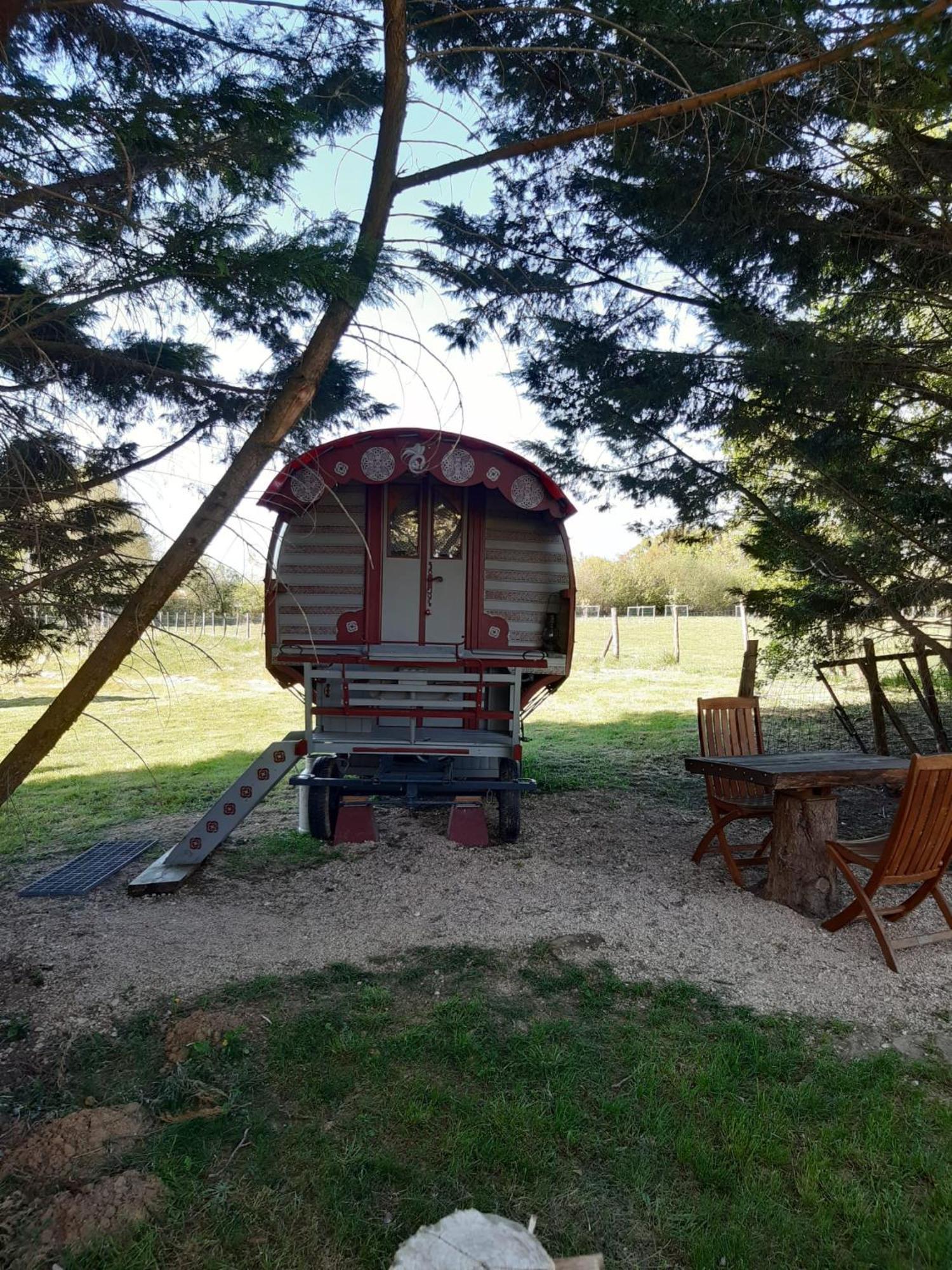 Roulotte Irlandaise Polly Hotel Saint-Vincent-en-Bresse Ngoại thất bức ảnh